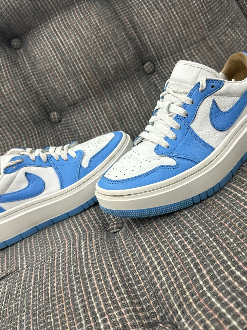 Nike air Jordan retro 1 low elevate university blue unc white size 9 women